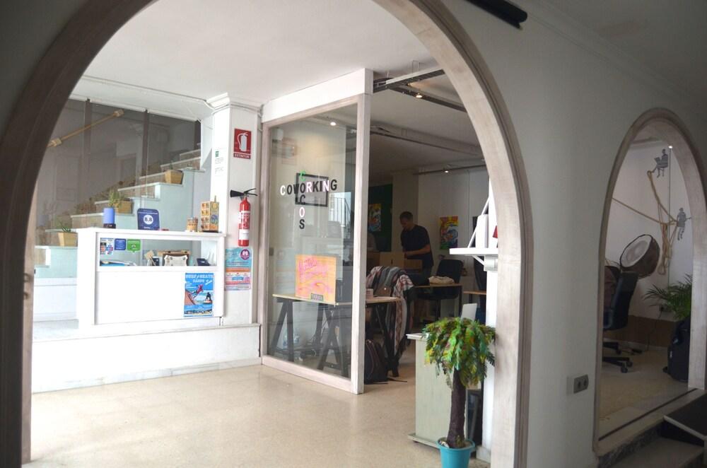 La Cocotera Boutique Hostel & Coworking Tarifa Exterior foto